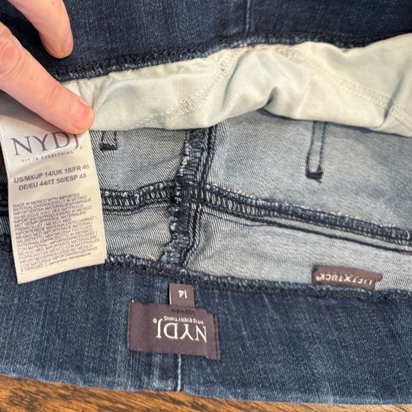 NYDJ Marilyn Straight Pull-On jeans size 14 lift x tuck technology dark wash - Picture 10 of 16